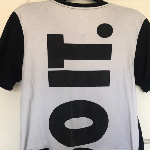 Black and white nike crop top - Picture 2 of 3